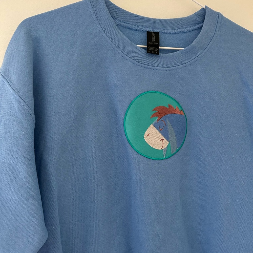 🫏 eeyore winne the pooh patch crewneck
